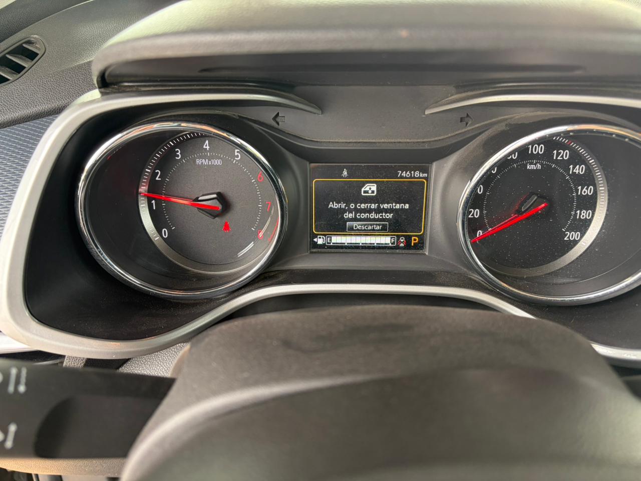 2022 Chevrolet TRACKER D 5 PTS PREMIER 12T TA F LED PIEL TP RA-17 BITONO